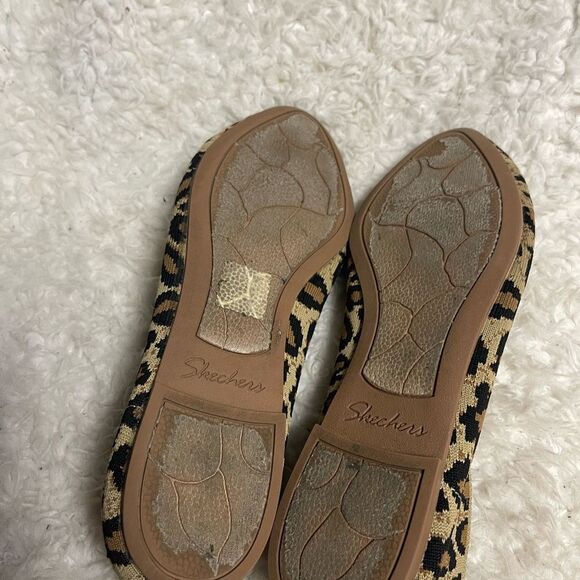 Skechers leopard prints washable stretchy flats rubber soles size 11 . - Picture 8 of 9